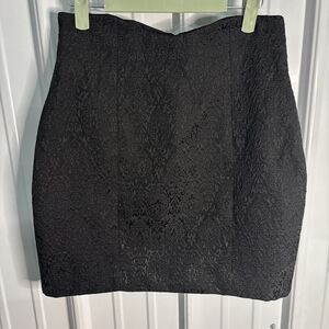 Lavantino Black Patterned Skirt Size 8 NWOT